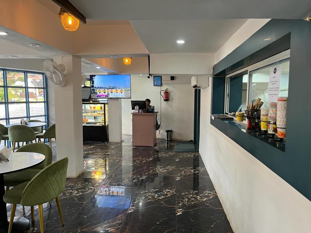 Hotel Eco Park Rewa Экстерьер фото